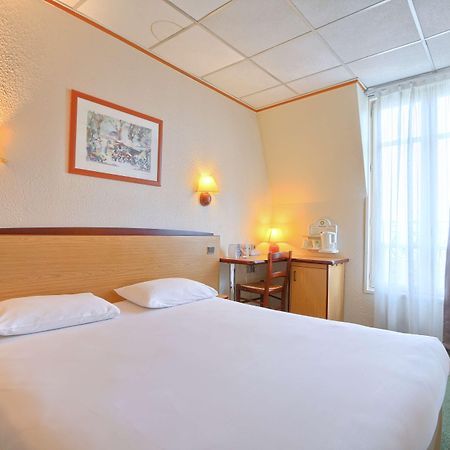 Campanile Paris Ouest - Boulogne Hotel Exterior foto