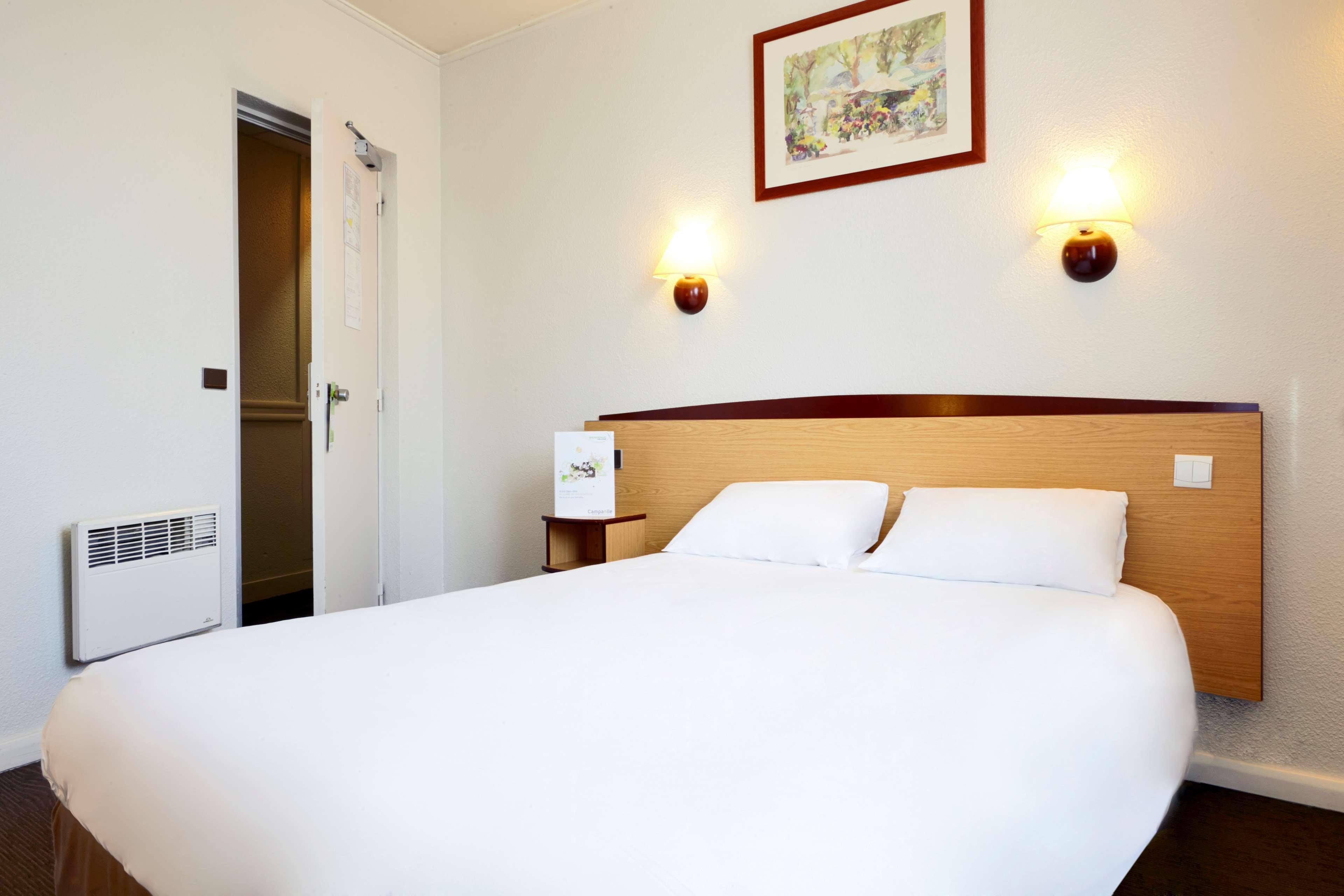 Campanile Paris Ouest - Boulogne Hotel Exterior foto
