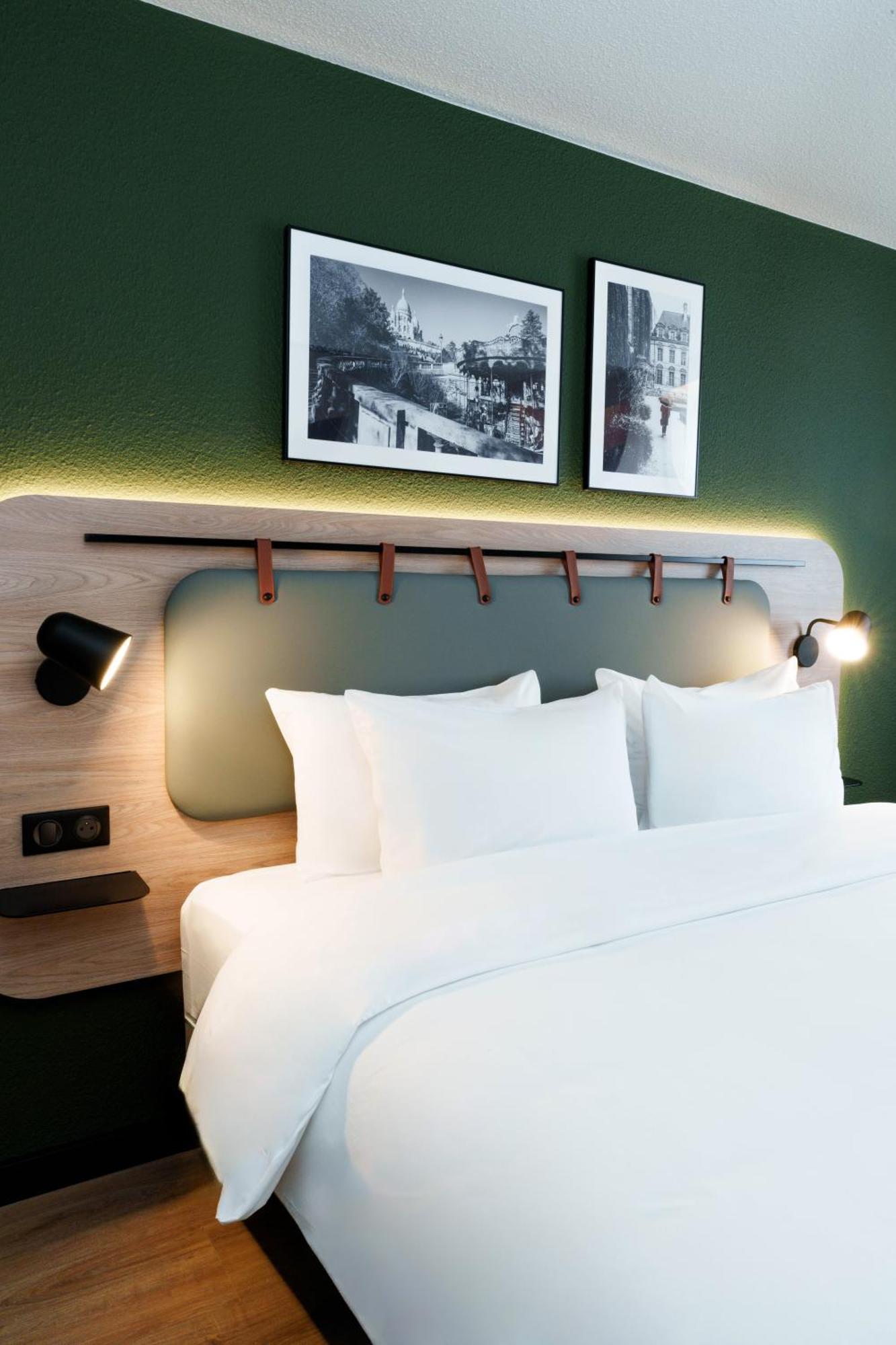Campanile Paris Ouest - Boulogne Hotel Exterior foto
