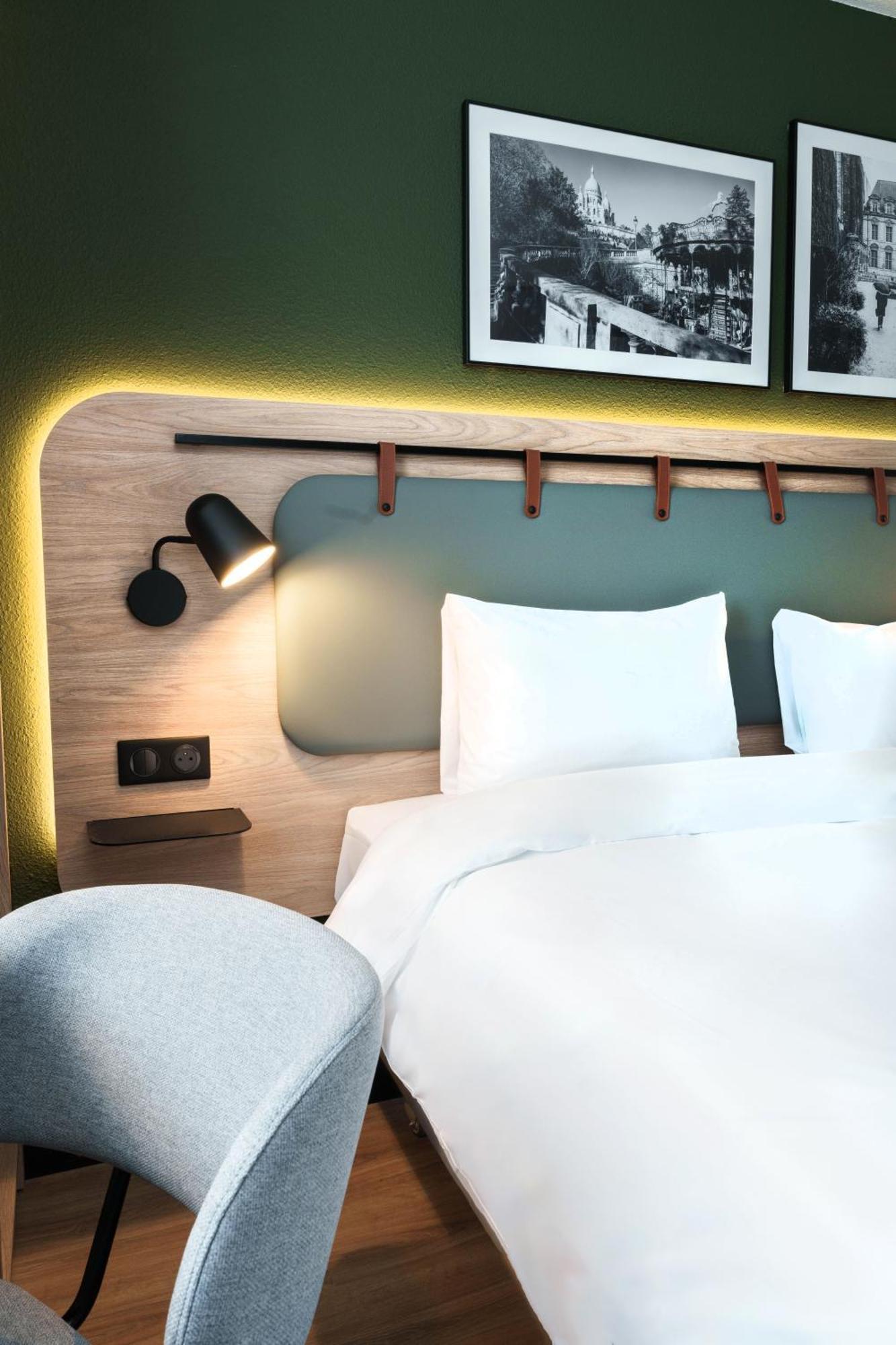 Campanile Paris Ouest - Boulogne Hotel Exterior foto